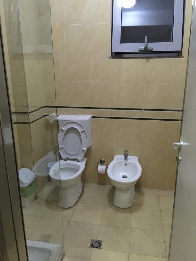 Herges Hotel Durrës 外观 照片