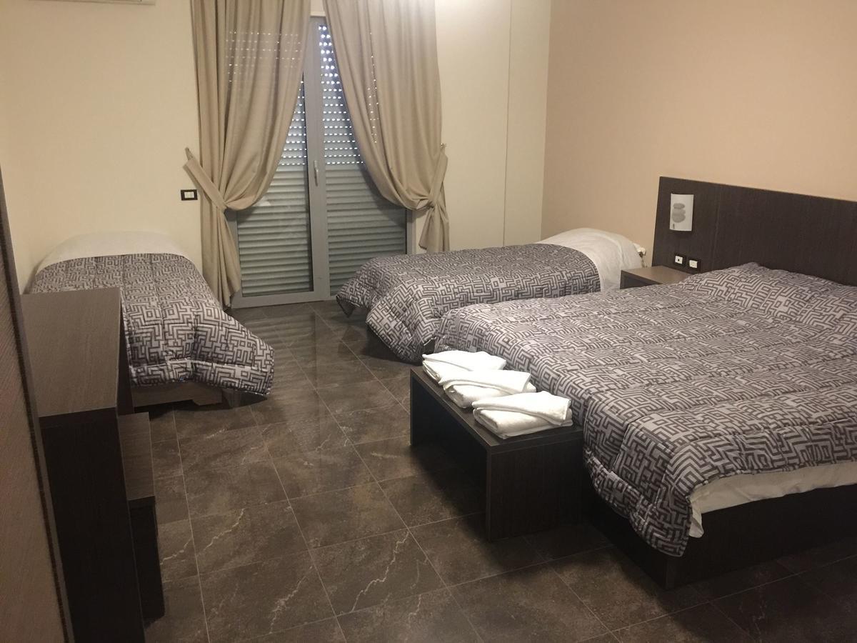 Herges Hotel Durrës 外观 照片