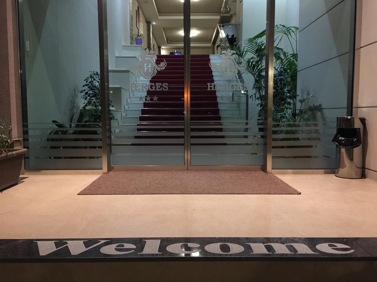 Herges Hotel Durrës 外观 照片