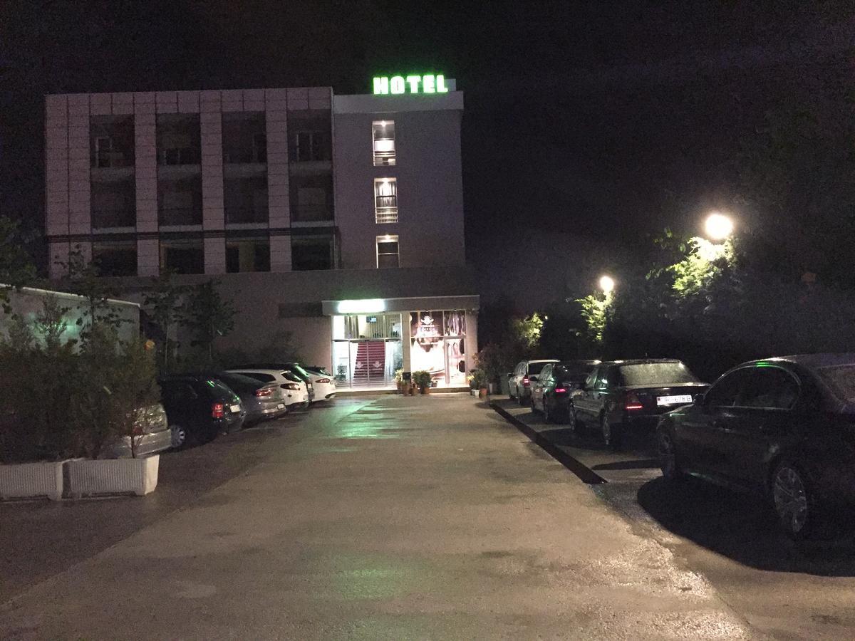 Herges Hotel Durrës 外观 照片