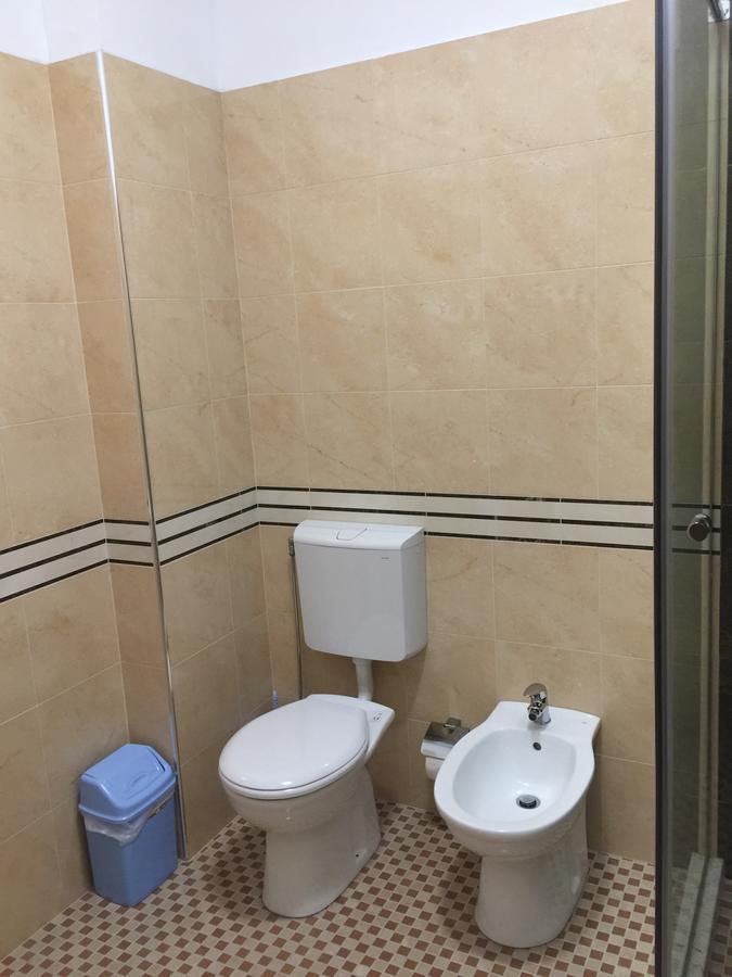 Herges Hotel Durrës 外观 照片